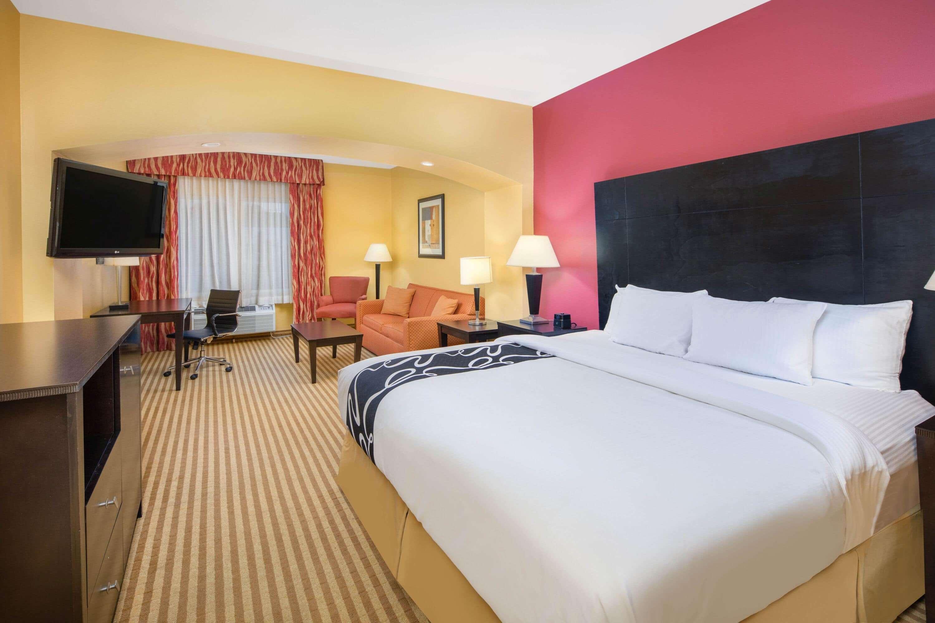 La Quinta By Wyndham Atlanta Union City Exterior photo