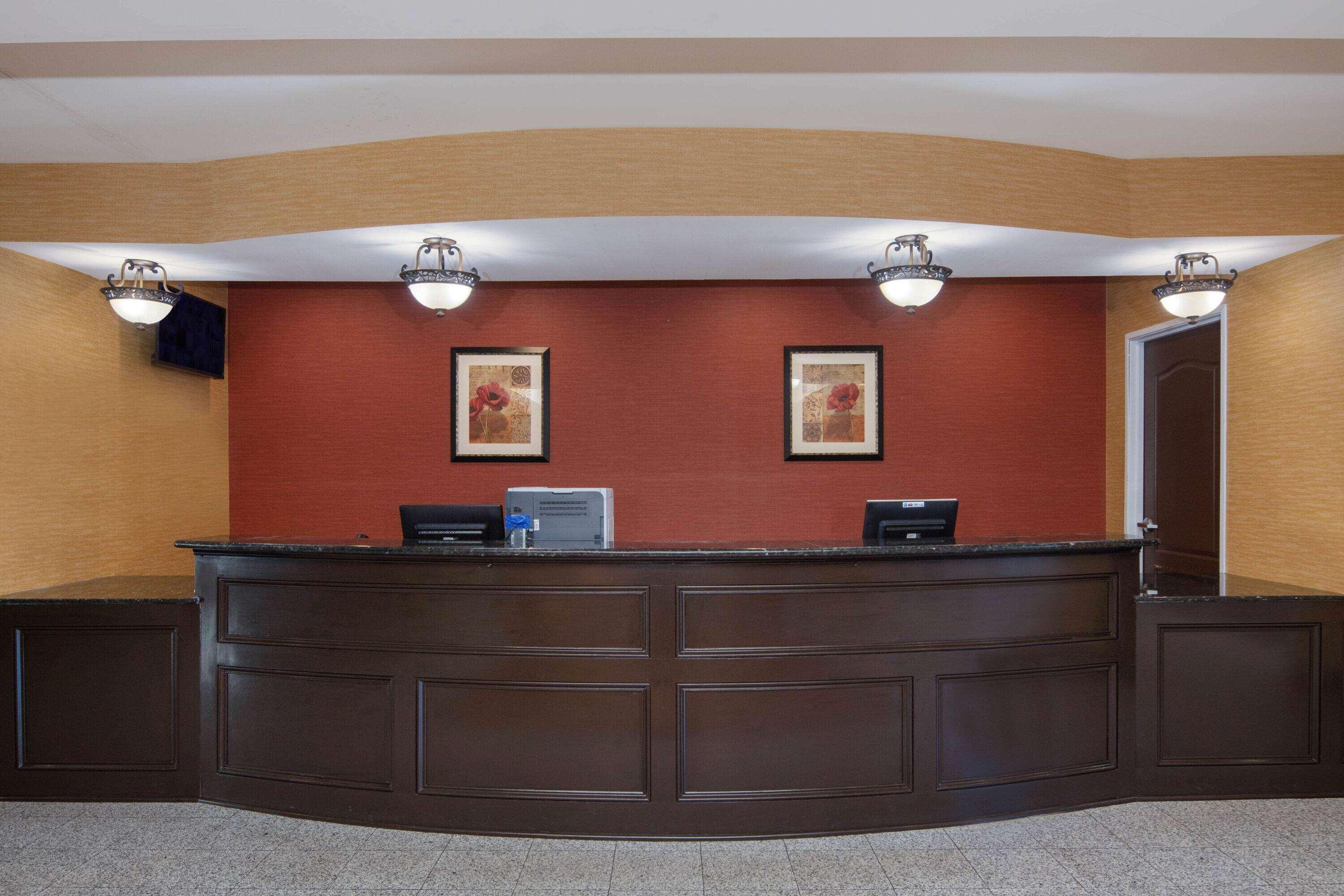 La Quinta By Wyndham Atlanta Union City Exterior photo