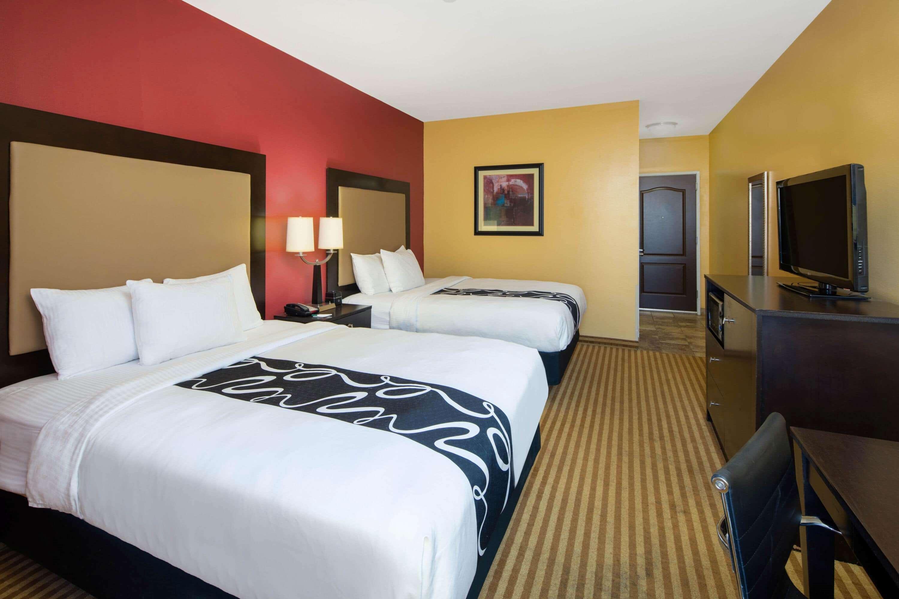La Quinta By Wyndham Atlanta Union City Exterior photo
