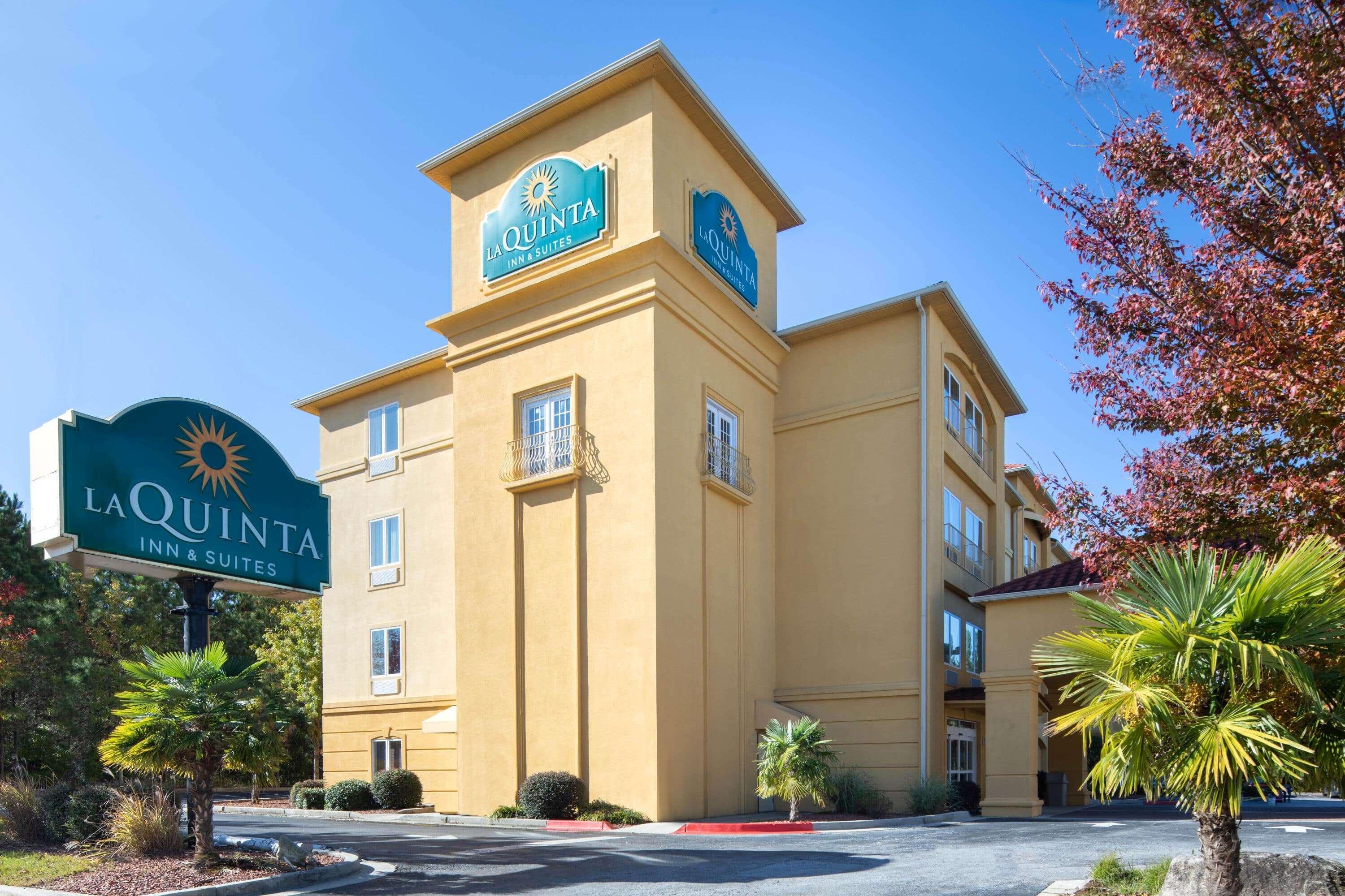 La Quinta By Wyndham Atlanta Union City Exterior photo