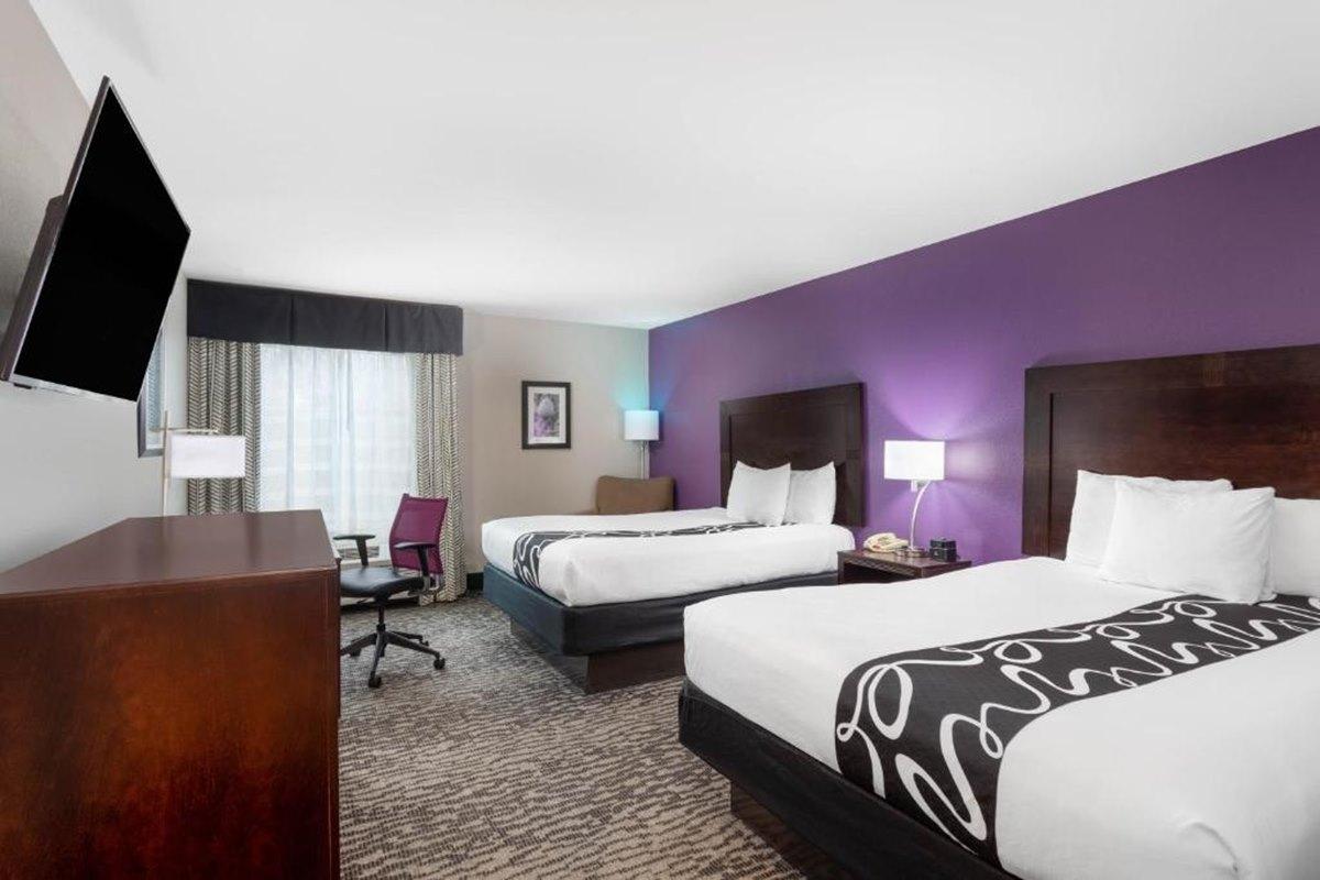 La Quinta By Wyndham Atlanta Union City Exterior photo